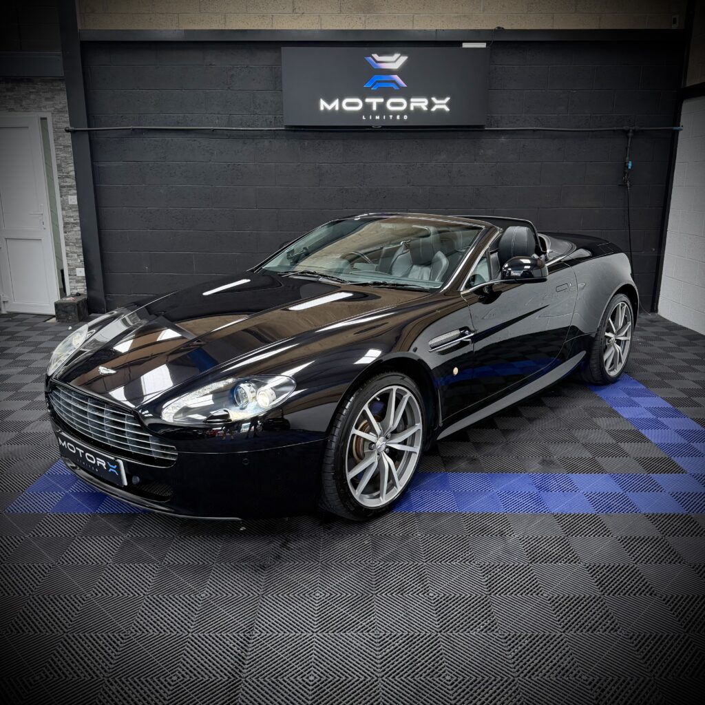 2011 Aston Martin V8 Vantage Roadster